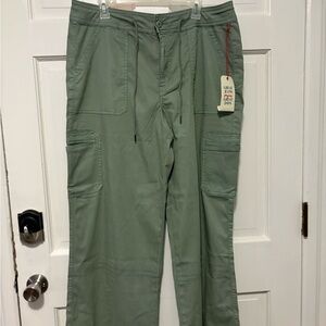 ARULA Sage Cargo Pants